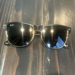 Ray-Ban Sunglasses